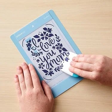 Personalized cards made with Cricut Joy - Custom greeting cards for any occasion